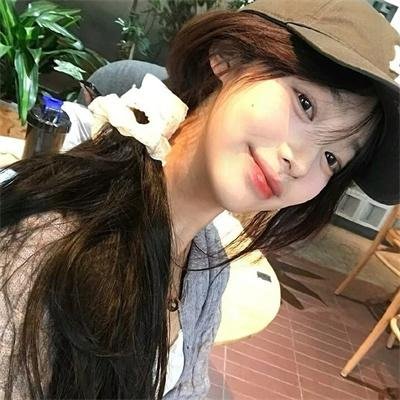 女孩，四绎